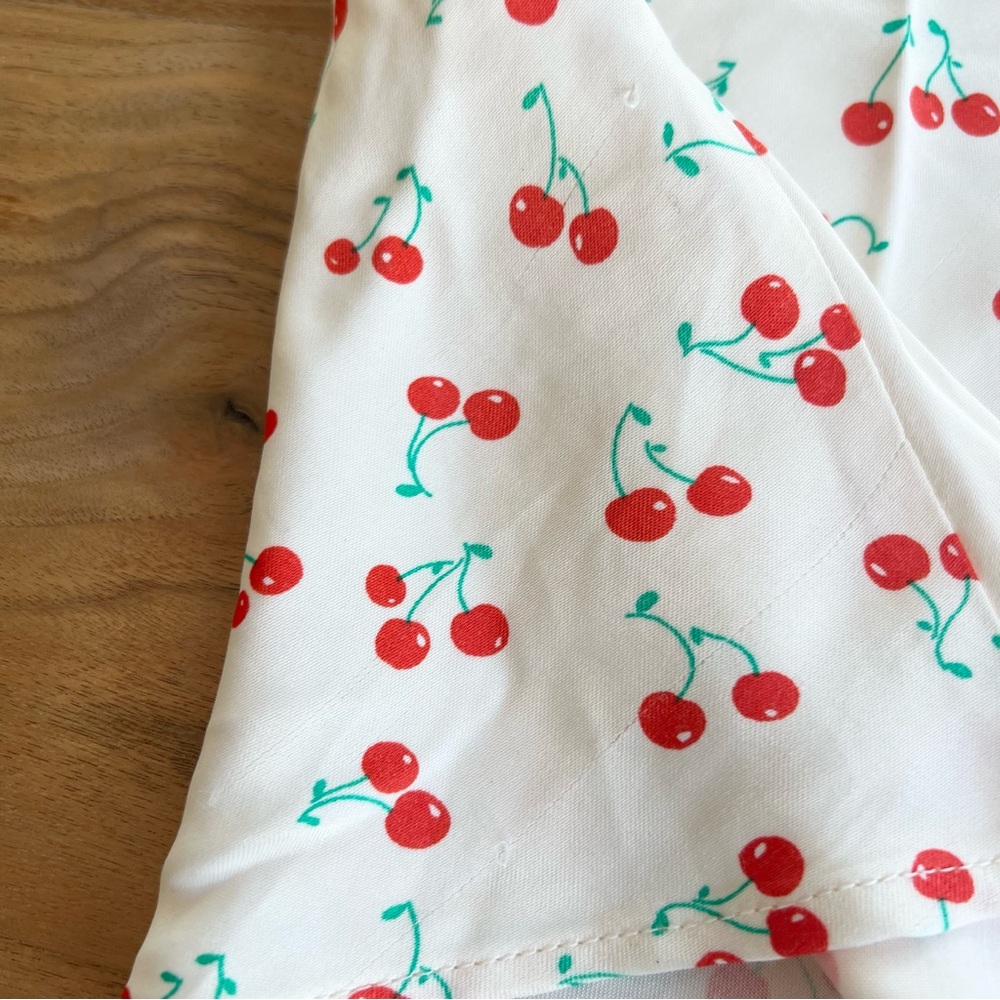 Zara Cherry Satin Mini Skirt Size XS - Picture 9 of 10